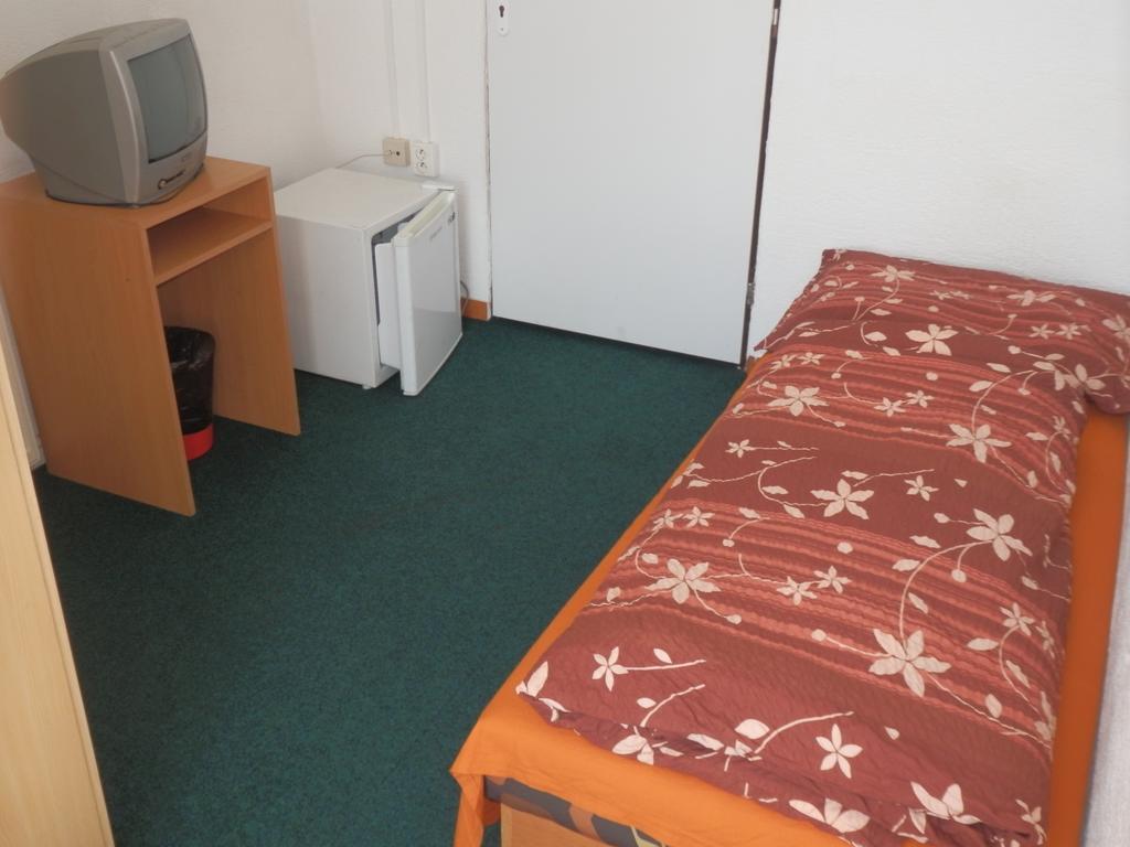Ubytovna Pod Mostem Ostrava Room photo
