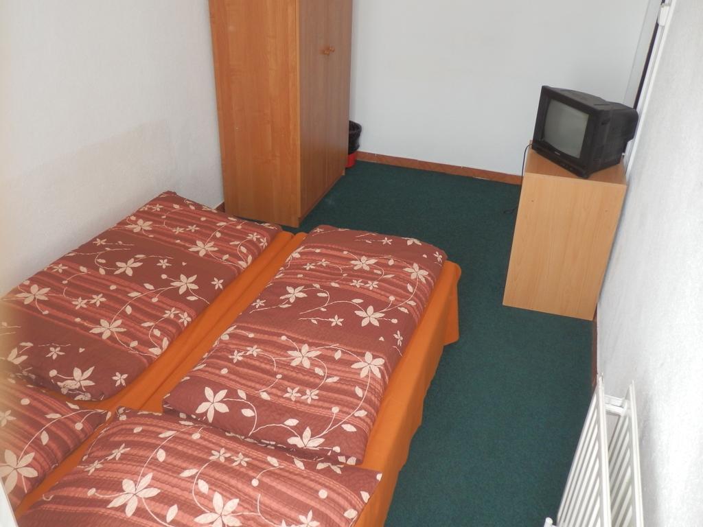 Ubytovna Pod Mostem Ostrava Room photo